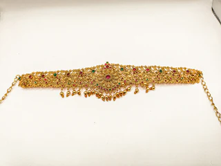 Exploring the Diverse World of Imitation Jewelry: Types, Trends, and Styling Tips